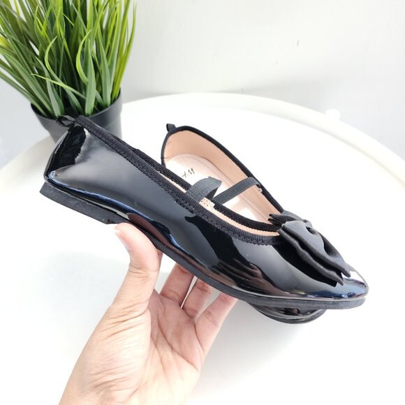 (Pre-loved) Black - H&M Ballet Shoes with Bow - Picture 6 of 8